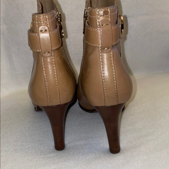 Tory Burch Tan Leather Ankle Boots - Picture 4 of 9